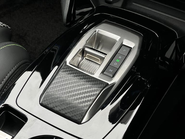  Peugeot 208 1.2 Puretech Mhev Gt Hatchback 5dr Petrol Hybrid E Dsc Euro 6 s/s