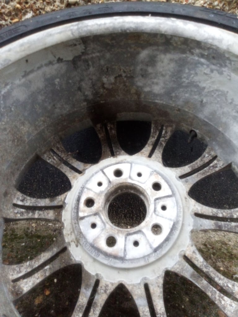  BMW  18" Alloy Wheels E85 E86 E82 Z4 225/40 ZR18 7896490 8j x 18 EH2 SILVER used 