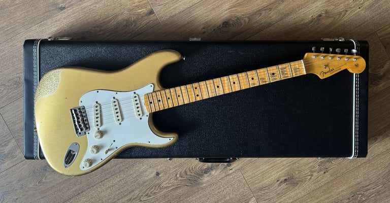 Fender Custom Shop LTD ’64 Special Stratocaster Relic Aztec Gold over Gold Sparkle
