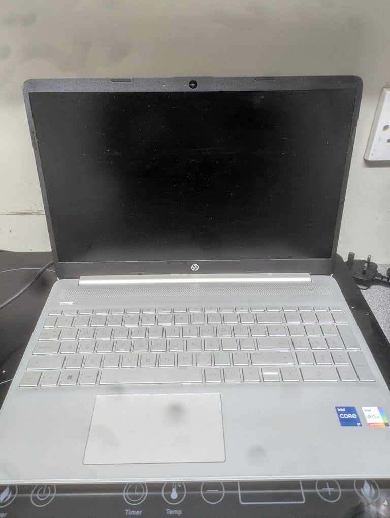 image for HP 15.6" Laptop i7, 8GB RAM, 512GB SSD