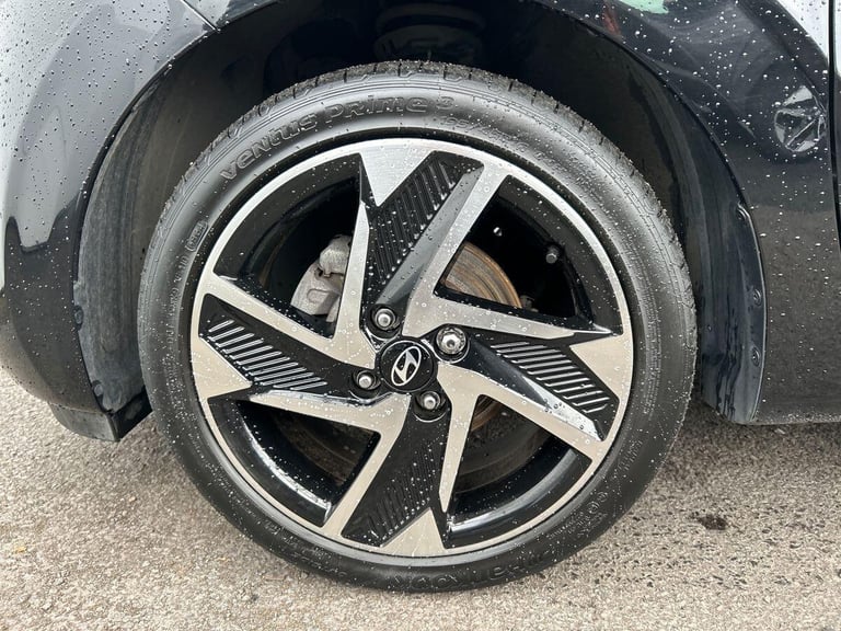 2024 Hyundai i10 1.0 Premium Hatchback 5dr Petrol Auto Euro 6 (s/s) (63 ps) Hatchback PETROL Auto...