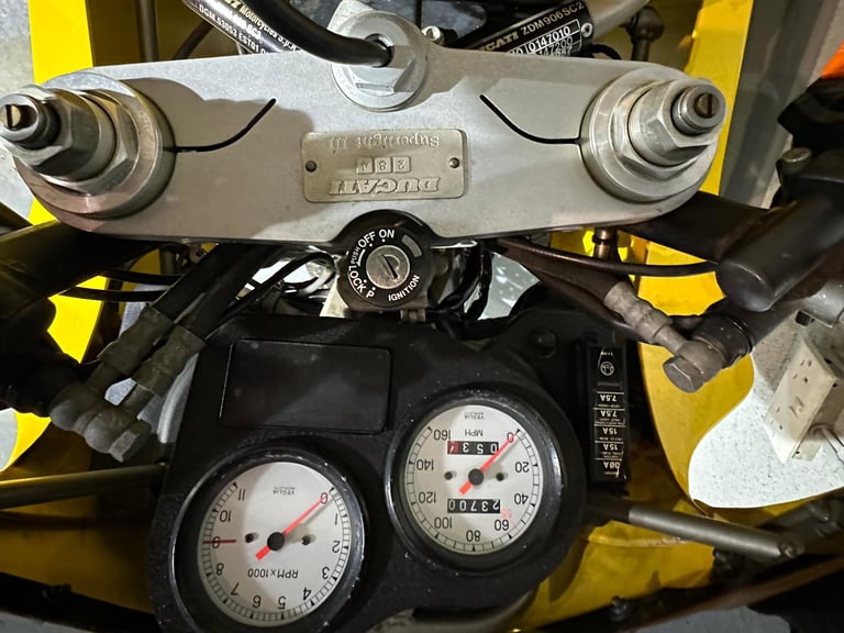 Ducati 900ss Super Light MK3 (Build Number 284)