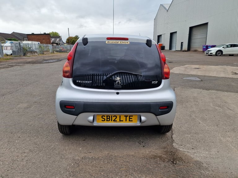 Peugeot, 107, £20 year road tax Hatchback, 2012, Manual, 998 (cc), 3 doors