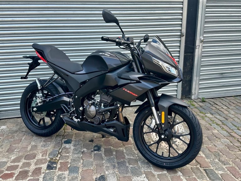 image for Aprilia Tuono 125 E5+ Mamba Grey 