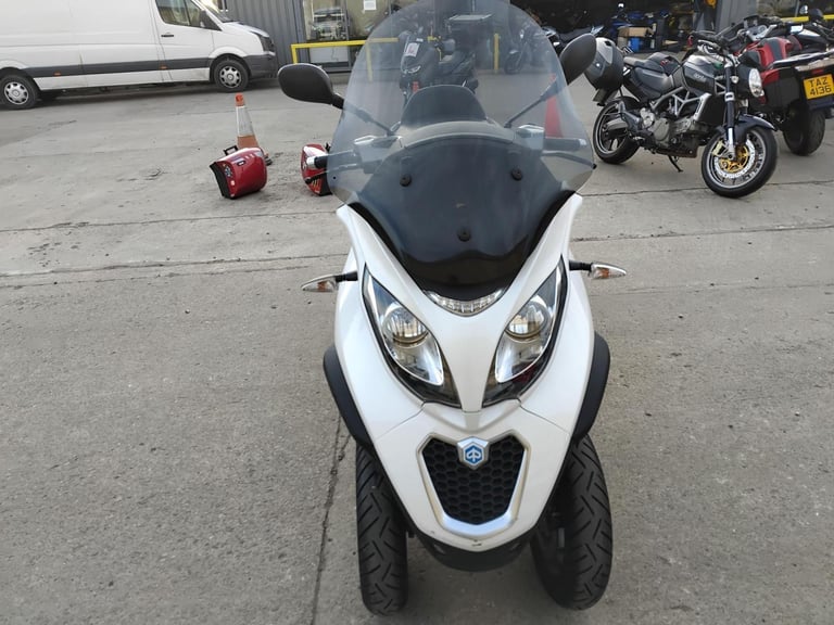 2016 16 PIAGGIO MP3 500 LT BUSINESS ABS ASC TRICYCLE TRIKE RIDE ON CAR LICENSE