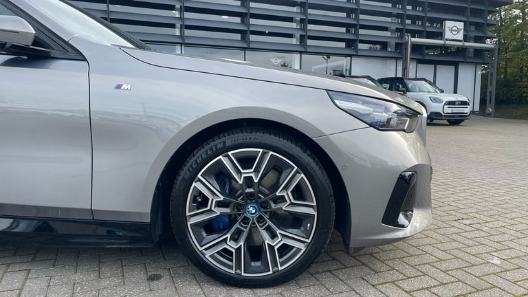 2025 BMW i5 250kW eDrive40 M Sport 84kWh 5dr Auto ESTATE ELECTRIC Automatic