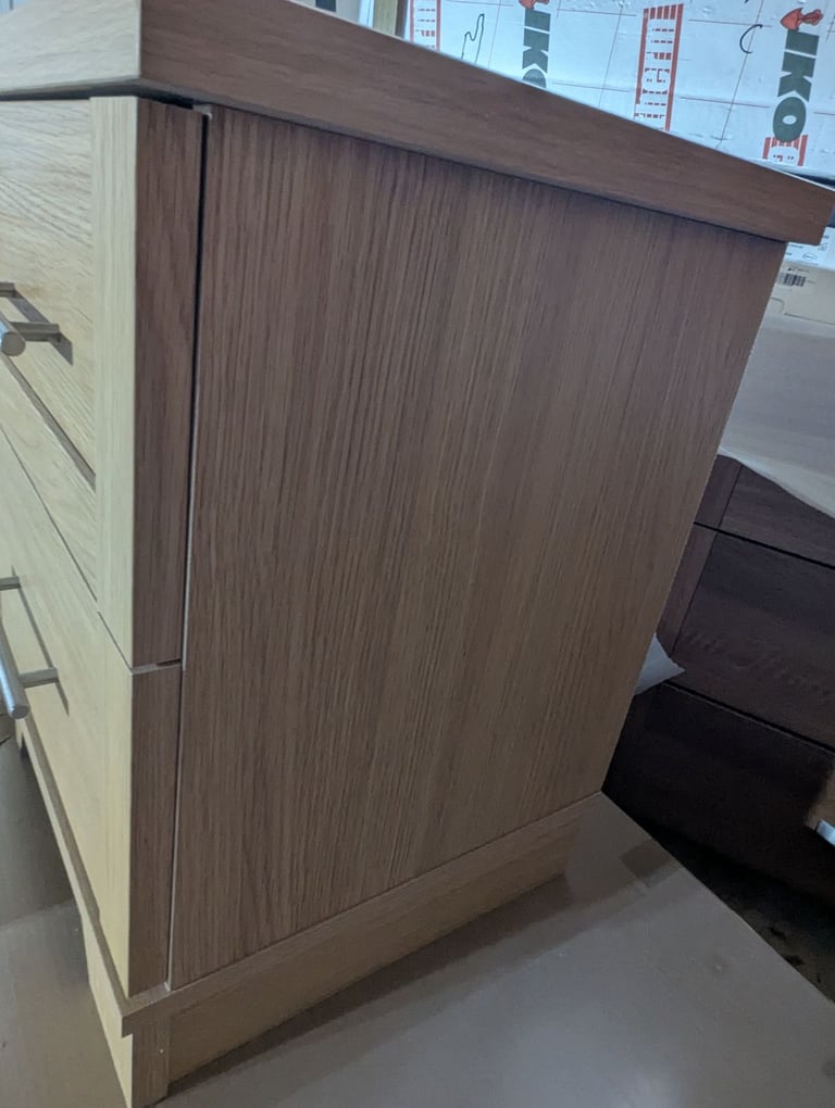 2 Drawer Bedside cabinet