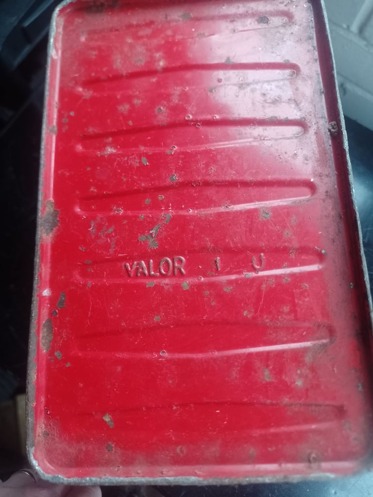 Valor petrol can 