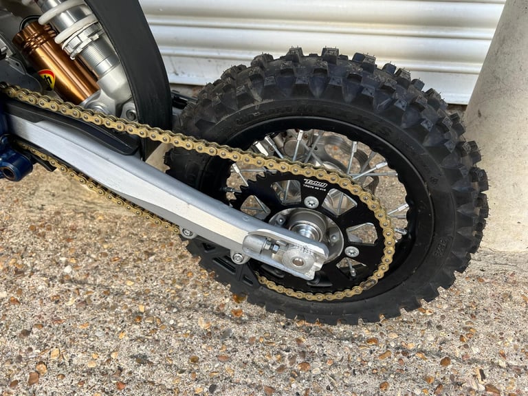 DANNYS DIRT BIKES MINT HUSQVARNA EE5 2024 ELECTRIC MOTOCROSS BIKE KTM E5 2024