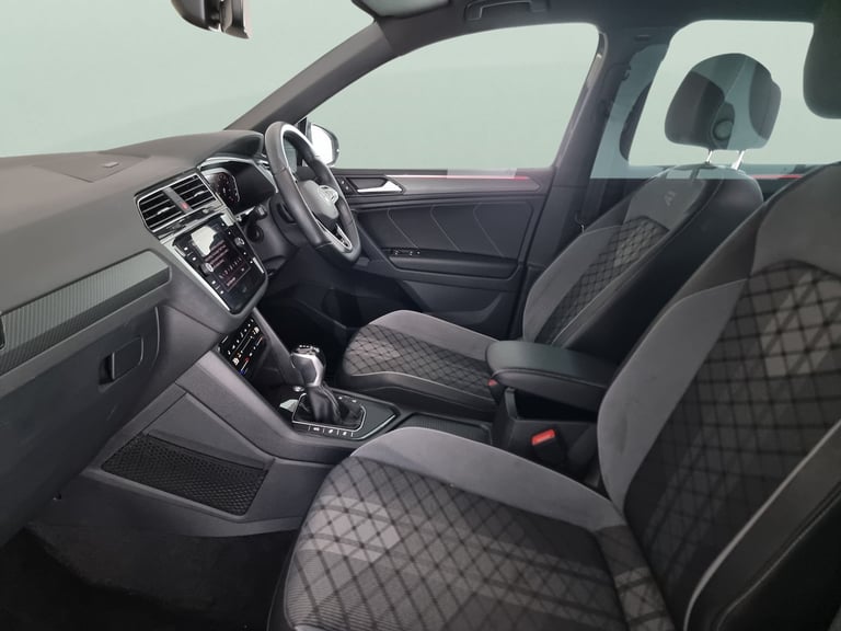 2021 Volkswagen Tiguan 1.5 TSI R-Line SUV 5dr Petrol DSG Euro 6 (s/s) (150 ps) - AUTO PARK - LED ...