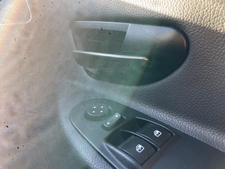 CHRYSLER YPSILON 1.2 SE 13 REG RED 5 DOOR SERVICE HISTORY MOT MARCH 22ND 2026 TAX £35 LOW INSURANCE 