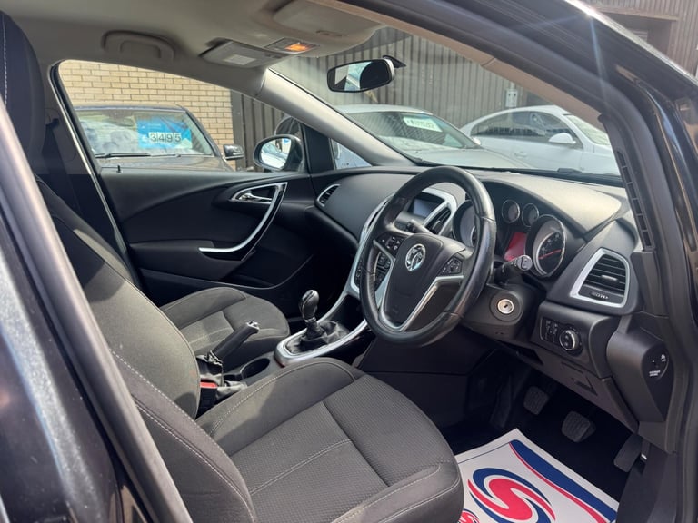 2013 Vauxhall Astra 1.4 16v SRi Euro 5 5dr HATCHBACK Petrol Manual