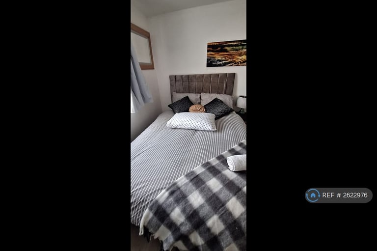 2 bedroom flat in Warwickhill Road, Kilmarnock, KA1 (2 bed) (#2622976)