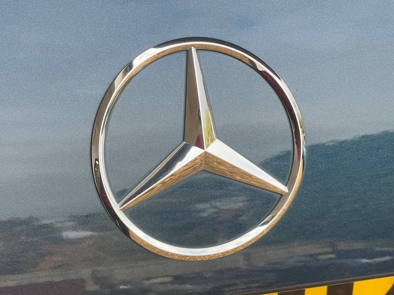 2021 21 MERCEDES-BENZ GLA 2.0 GLA200D AMG LINE SUV 5DR DIESEL 8G-DCT EURO 6 (S/S