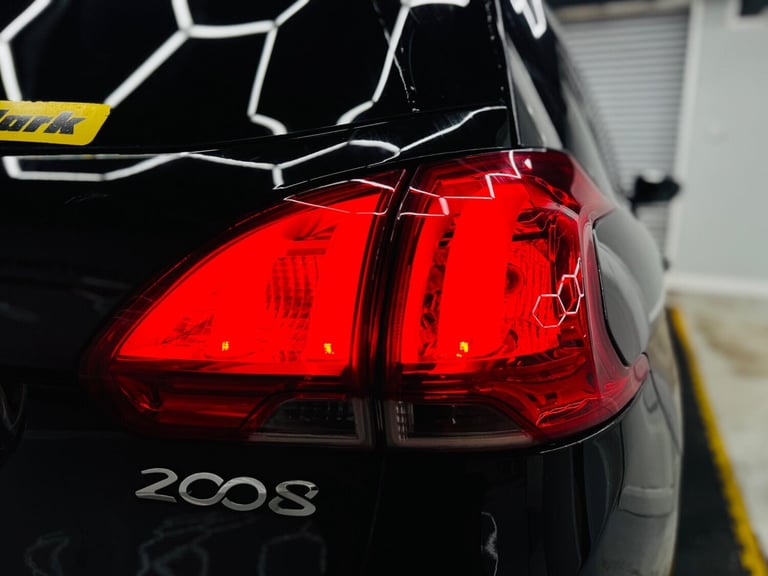 2015 Peugeot 2008 1.6 e-HDi Allure EGC Euro 5 (s/s) 5dr HATCHBACK Diesel Automatic