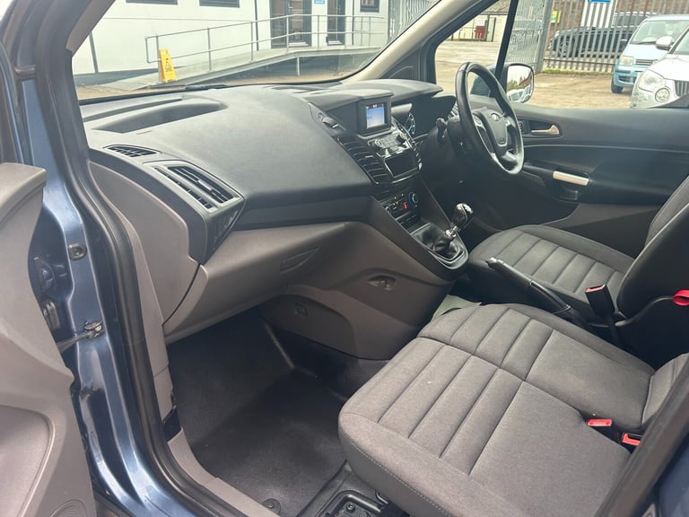 2018 68 Ford Transit Connect Limited 1.5 EcoBlue 120ps L1 SWB Blue 99,500 miles