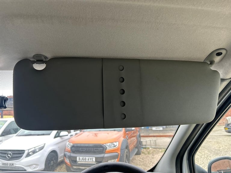 2013 Vauxhall Vivaro 2.0 2900 CDTi Sportive FWD L3 4dr PANEL VAN Diesel Manual