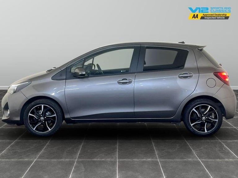 2017 Toyota Yaris 1.33 VVT-i Design 5dr HATCHBACK PETROL Manual