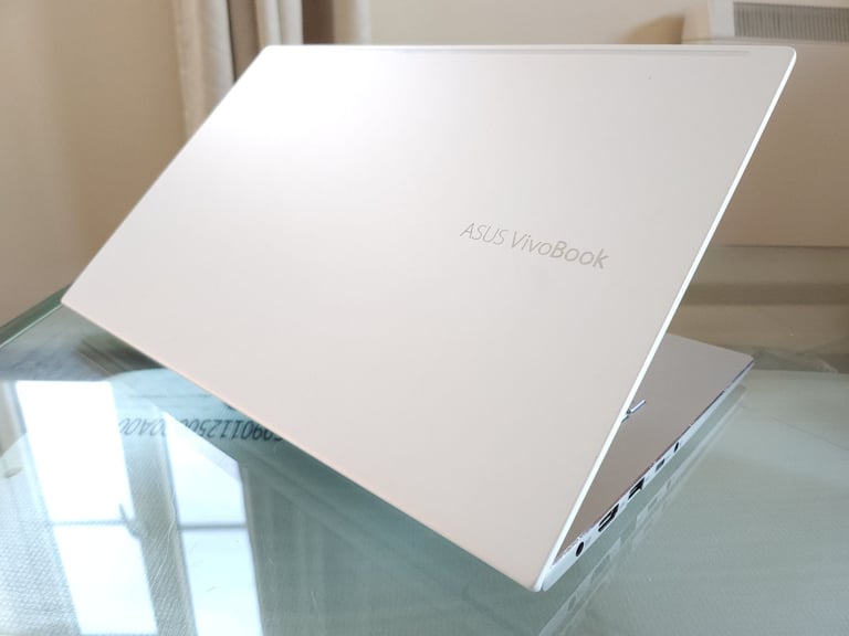 ❤️ ASUS VivoBook S14 i5-10210 8GB RAM 256GB SDD LED NumberPad Harman Kardon Pearlescent White Laptop