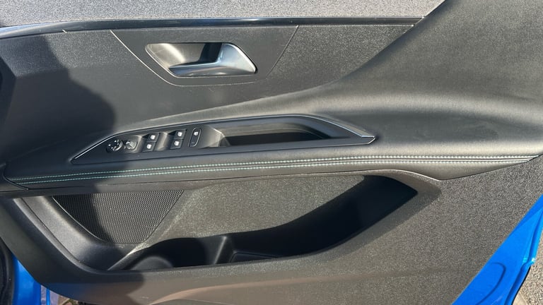 2021 Peugeot 3008 1.6 13.2kWh Allure Premium SUV 5dr Petrol Plug-in Hybrid e-EAT Euro 6 (s/s) SUV...