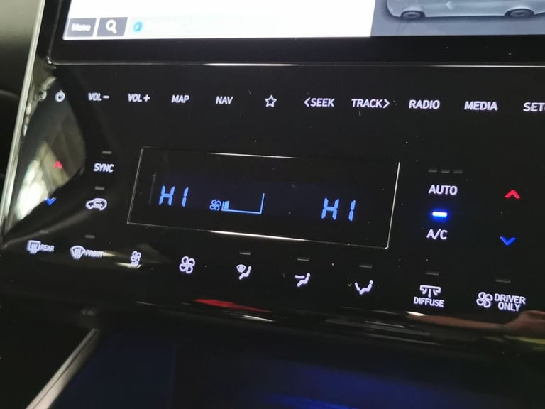 2022 Hyundai TUCSON 1.6 TGDi Hybrid 230 Premium 5dr 2WD Auto ESTATE PETROL/ELECTRIC Automatic