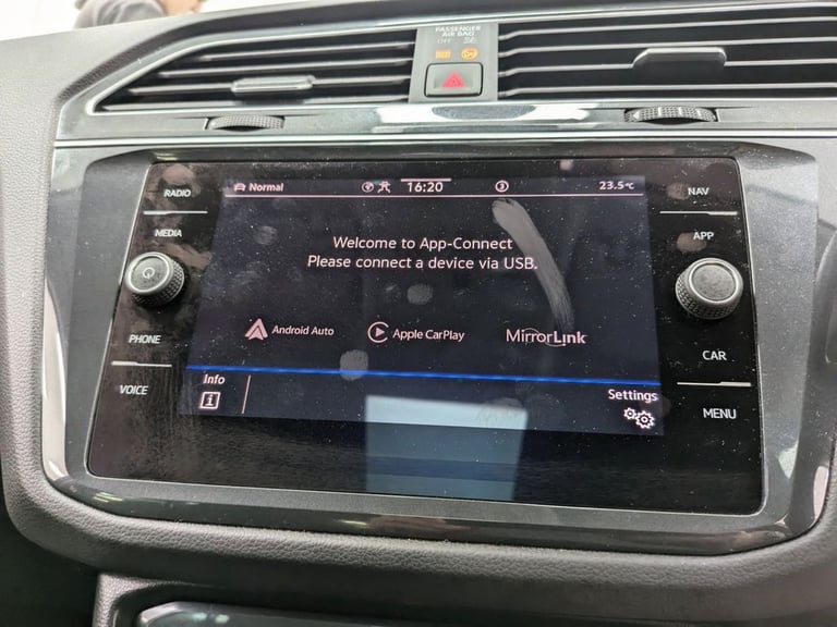 2020 Volkswagen Tiguan 1.5 ELEGANCE TSI DSG 5d 148 BHP 7SP AUTOMATIC ESTATE Estate Petrol Semi Au...