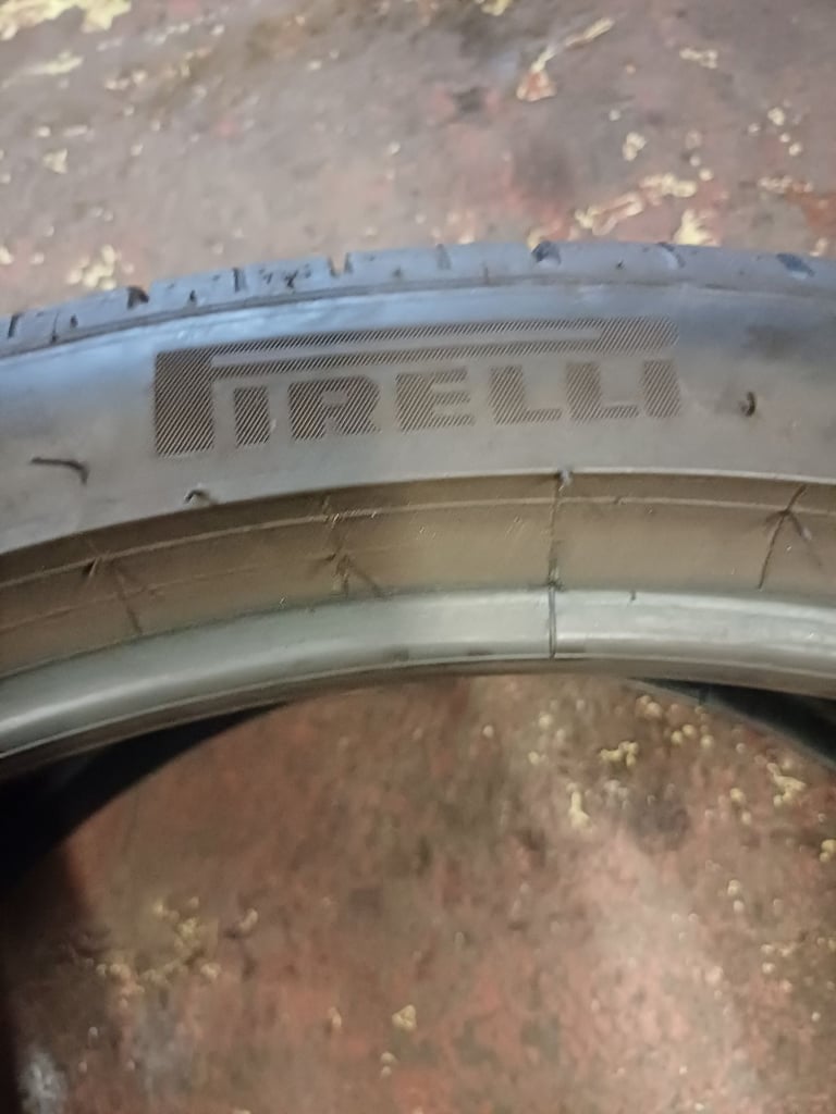 1x 315 30 23 Pirelli Tyre