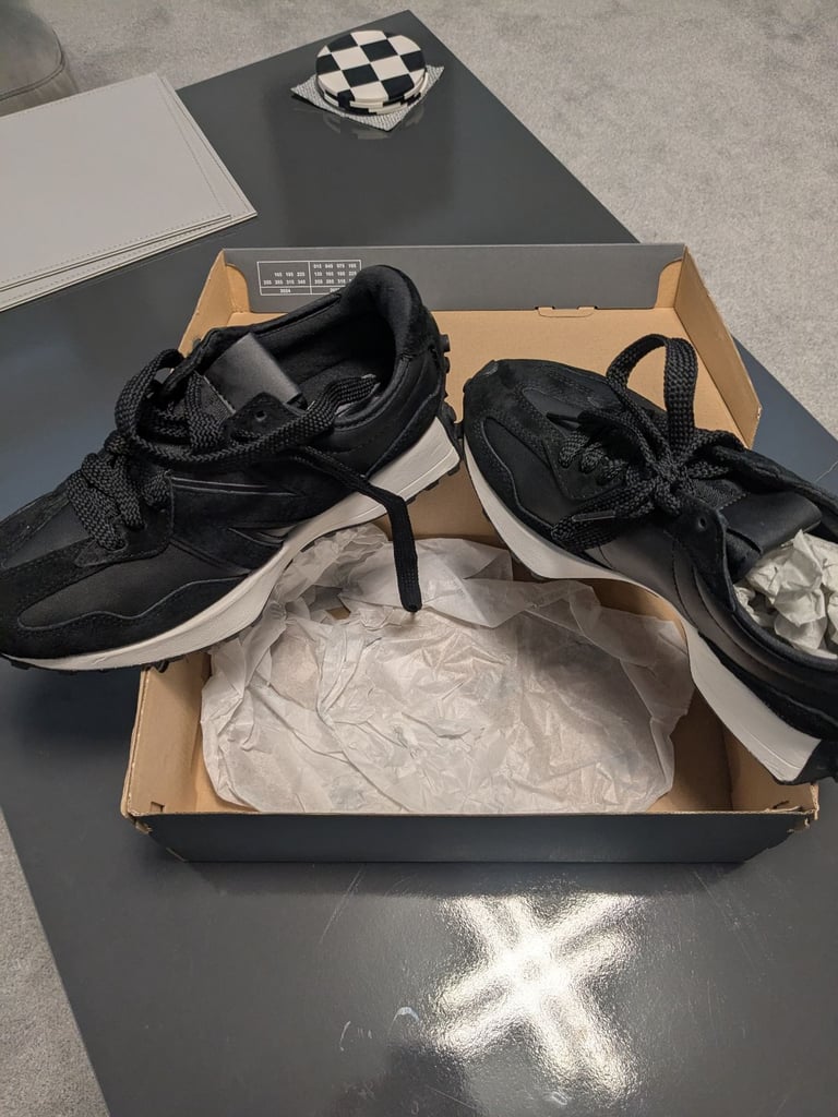 image for New Balance Moyen trainers *New* *Size 6*