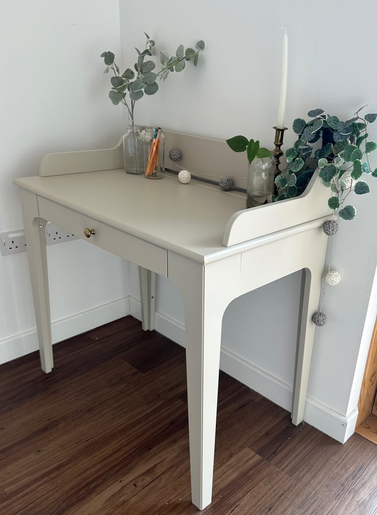 Beige / Grey LOMMARP Ikea Desk (RRP £150) Very Good Condition