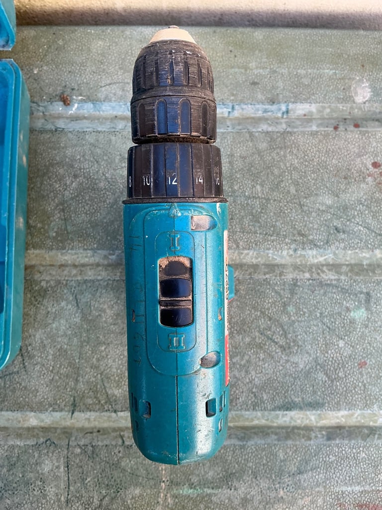 Makita 12v drill model 6227D & carry case & two batteries & charger 