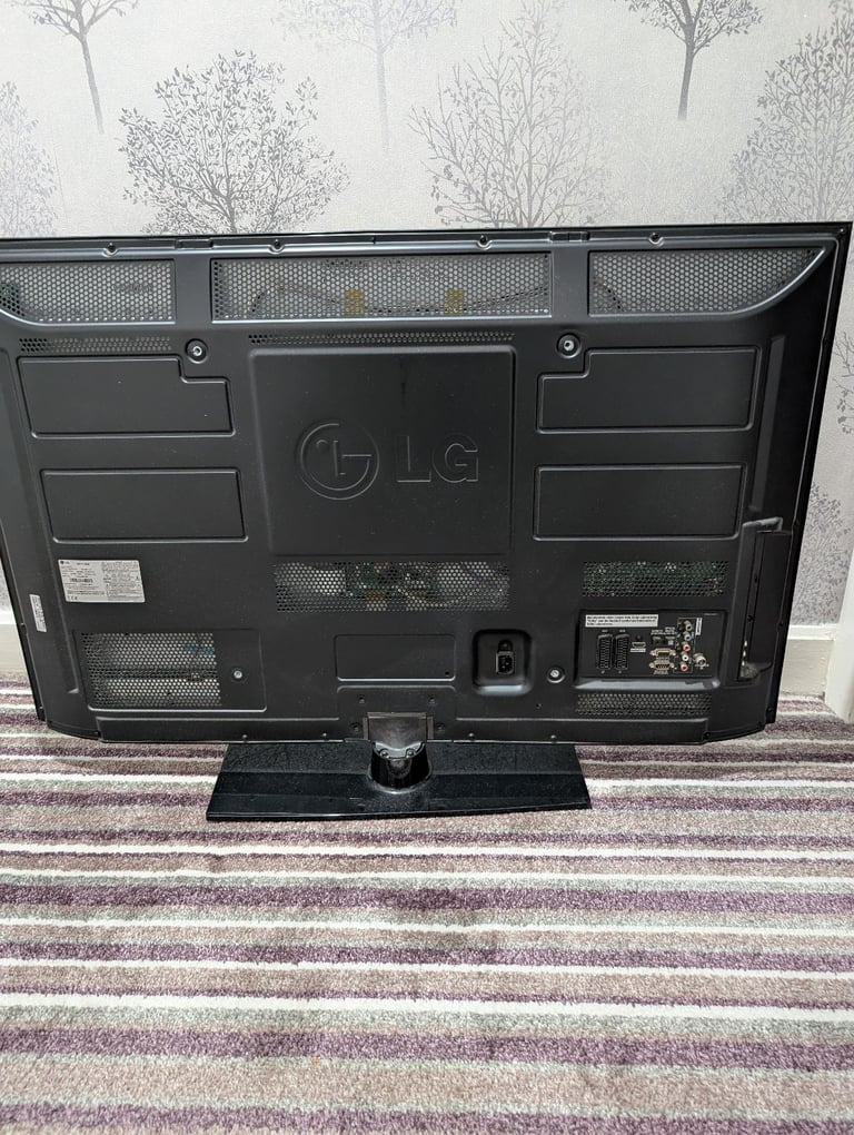 LG 42 Inch TV