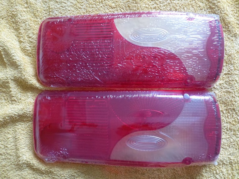 image for 2 TAIL LIGHT LENSES FOR MERCEDES SPRINTER OR SCANIA R SERIES 04-2017