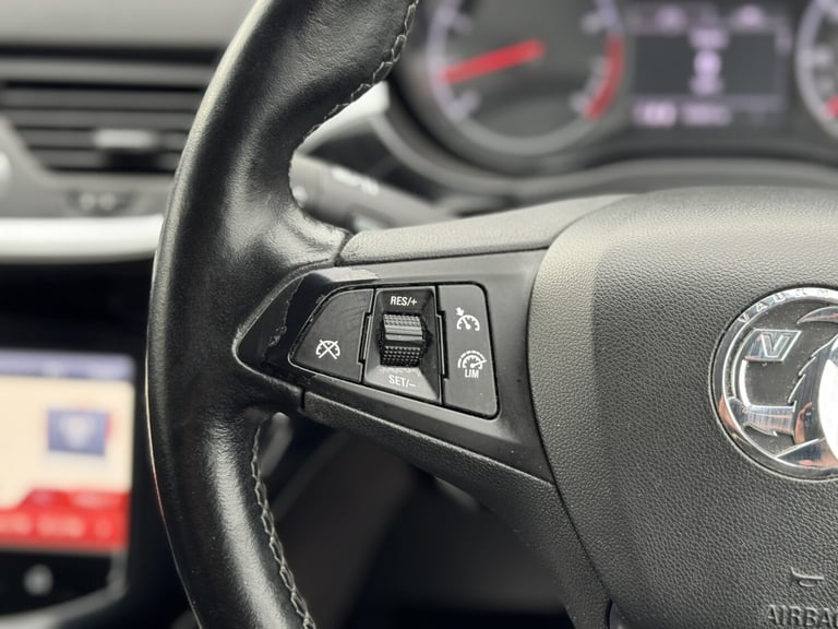 VAUXHALL CORSA 1.2 i Limited Edition 2015