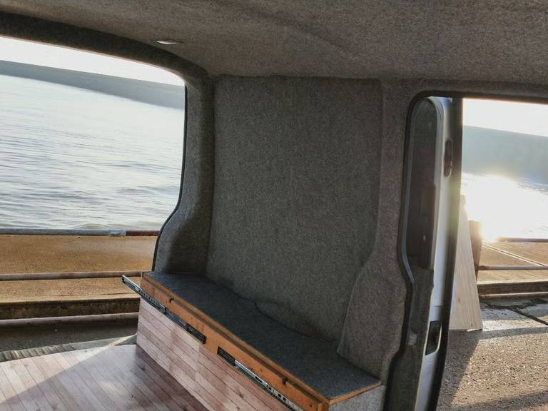 QUICKSILVER SURF/SKI/SKATE VW T5 TRANSPORTER CAMPERVAN - Custom Glastonbury Pop-up Motel