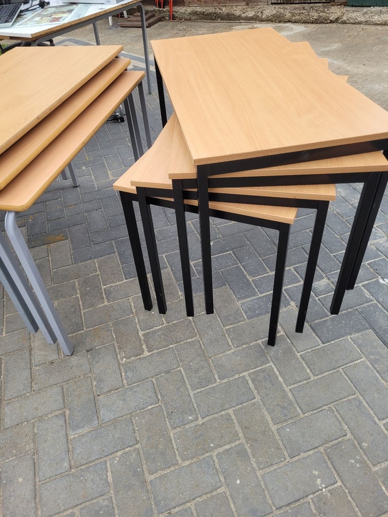 Primary school age Classroom Tables