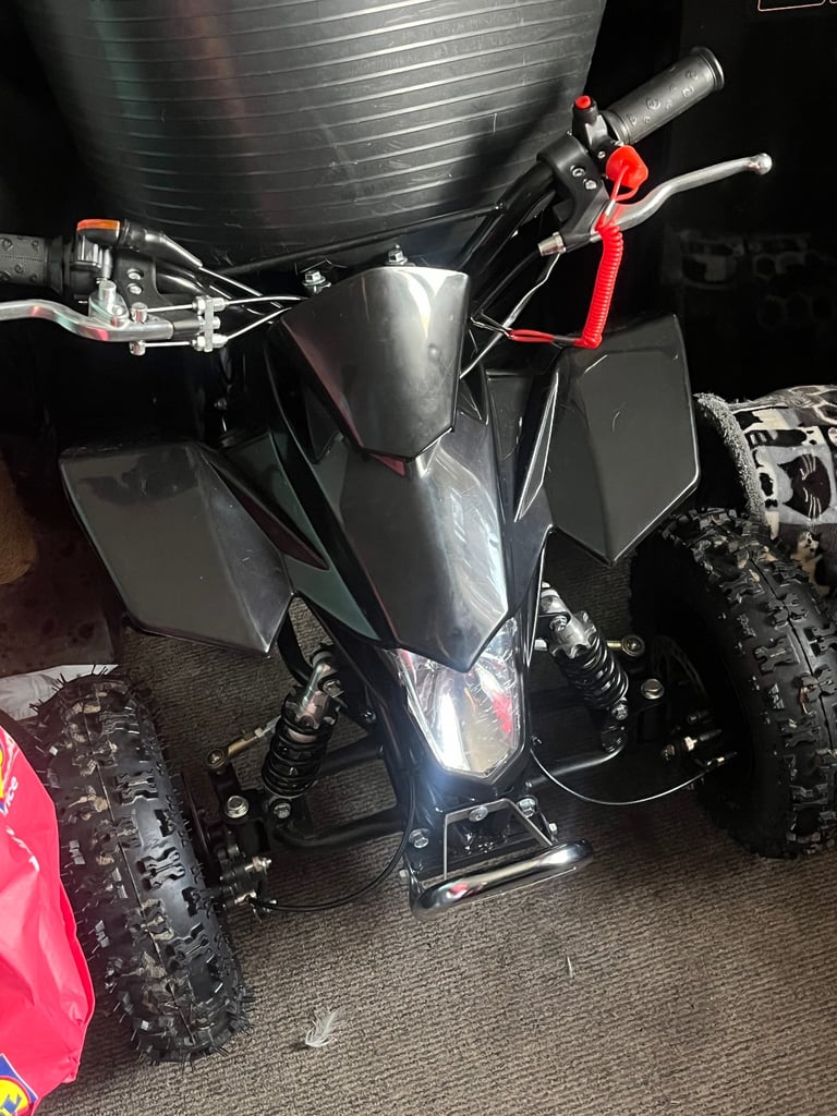 Kids 50cc quid bike 