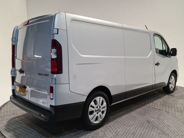 2022 Renault Trafic 2.0 DCI BLUE LL30 SPORT P/V L2 H1 130 BHP LWB Panel Van Diesel Manual