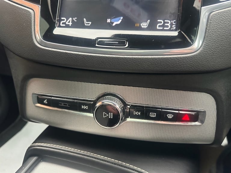 2018 Volvo XC90 2.0h T8 Twin Engine 10.4kWh R-Design SUV 5dr Petrol Plug-in Hybrid Auto 4WD ESTAT...