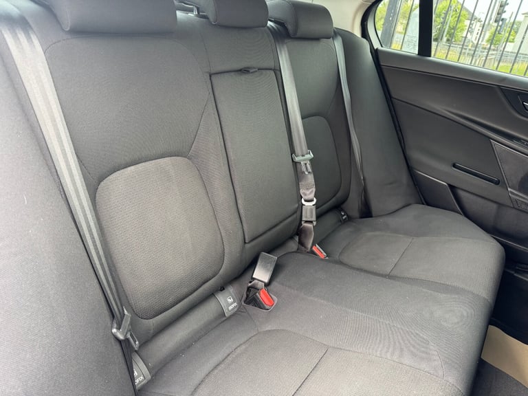 2015 Jaguar XE 2.0d SE 4dr SALOON Diesel Manual