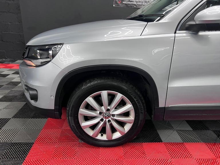 2013 Volkswagen Tiguan 2.0 TDi BlueMotion Tech Match 5dr ESTATE Diesel Manual