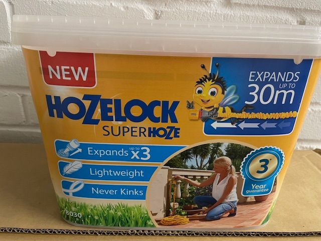 image for Hozelock Superhoze 30m Expandable Hose Anti-Kink Lightweight Leak-Free Yellow