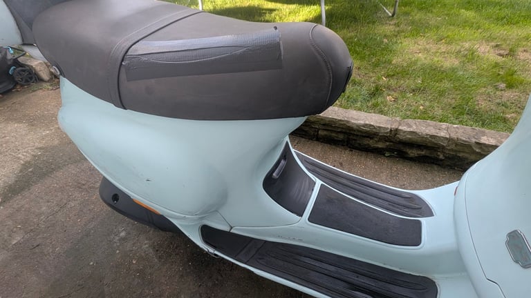 Piaggio, VESPA, 2003, 125 (18,596 miles) datatag , emissions test done (cc) helmet, D lock , cover 
