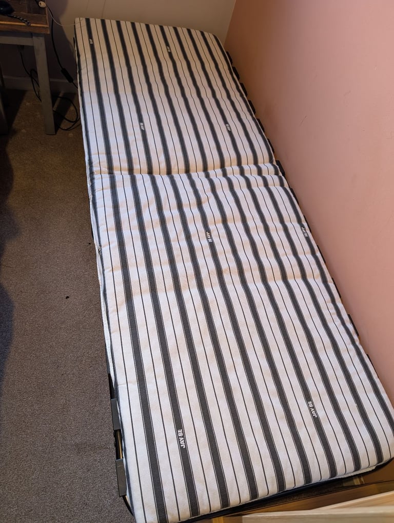 Jay-Be compact fold out bed