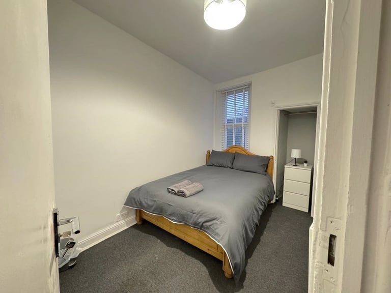 Room in fishponds road 