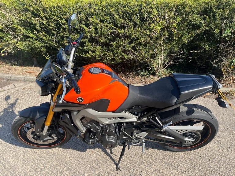 2015 15 YAMAHA MT-09 NAKED MT09 900 TRIPLE 12k MILES MT 09 900