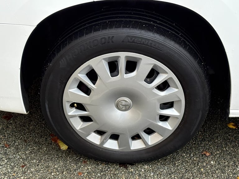 2020 Vauxhall Combo 1.6 Turbo D 2300 Sportive Panel Van 4dr Diesel Manual L1 H1