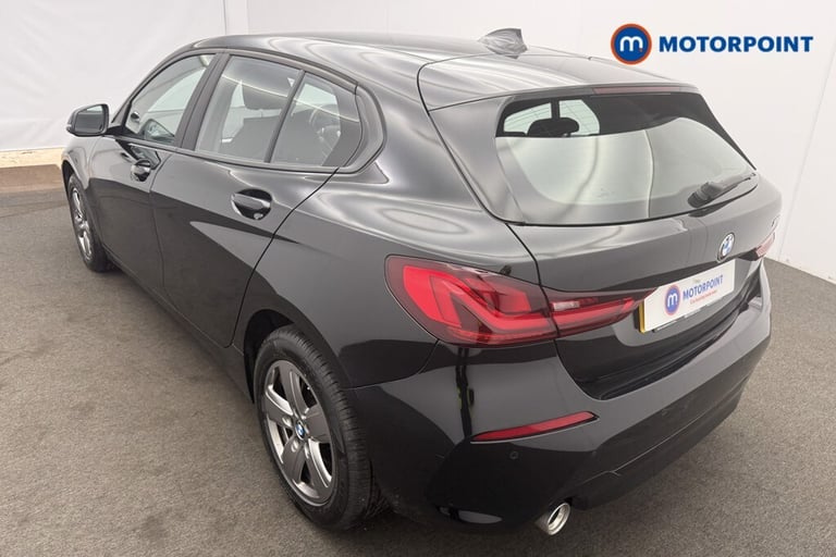 2024 BMW 1 Series 118i [136] SE 5dr Step Auto [Live Cockpit Pro] Hatchback Petrol Automatic