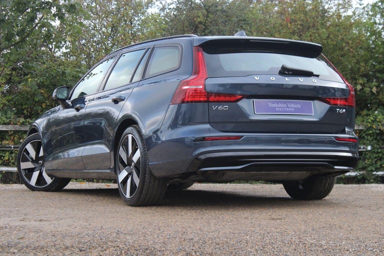 2025 Volvo V60 2.0 T6 18.8kWh Plus Auto AWD Euro 6 (s/s) 5dr ESTATE Petrol/Electric Hybrid Automatic
