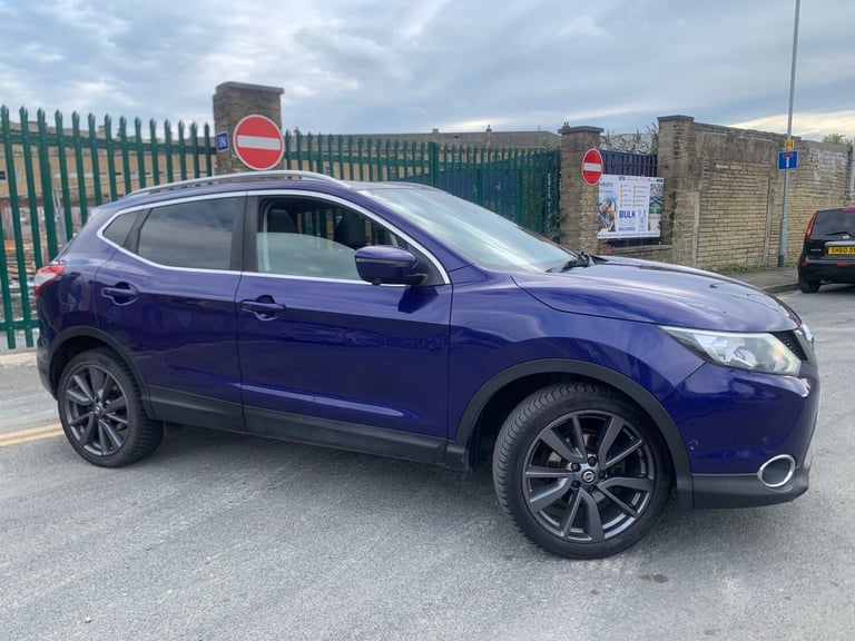 2015 Nissan Qashqai 1.5 dCi Tekna 5dr HATCHBACK Diesel Manual