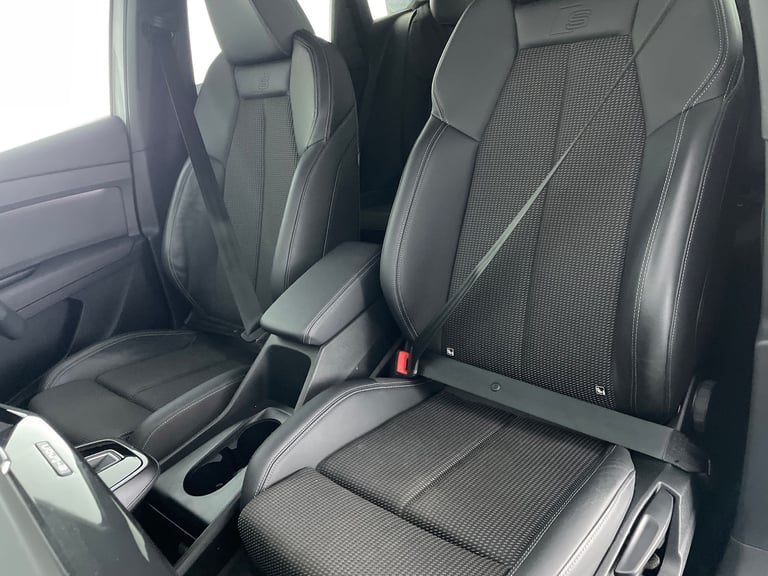 2021 Audi Q4 e-tron 35 S line SUV 5dr Electric Auto 55kWh (170 ps) - LANE DEPARTURE  - SPORTS S S...